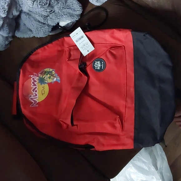 Miami deli Canada 150 red backpack - Picture 1 of 5